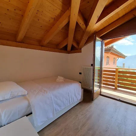 Garda Apartment